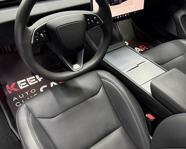 Сірий Тесла Модель 3, об'ємом двигуна 0 л та пробігом 5 тис. км за 25000 $, фото 18 на Automoto.ua