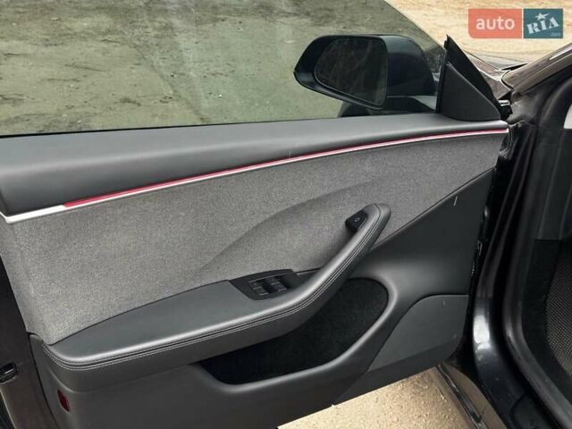 Сірий Тесла Модель 3, об'ємом двигуна 0 л та пробігом 29 тис. км за 26990 $, фото 13 на Automoto.ua