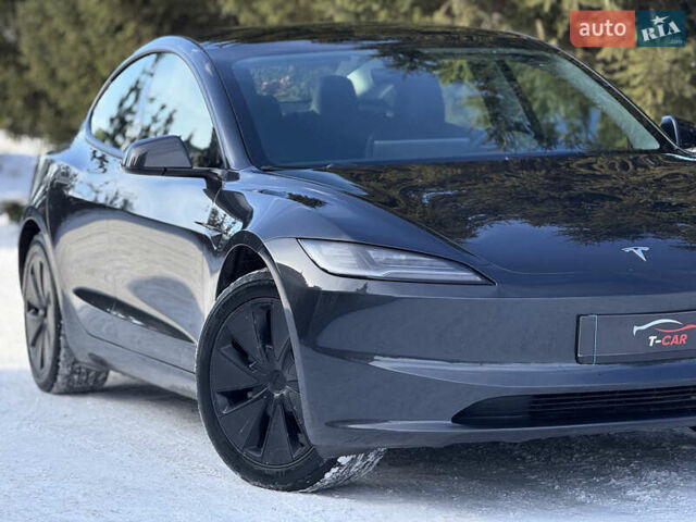 Серый Тесла Модель 3, объемом двигателя 0 л и пробегом 34 тыс. км за 26600 $, фото 5 на Automoto.ua