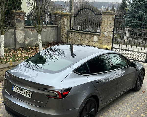 Серый Тесла Модель 3, объемом двигателя 0 л и пробегом 3 тыс. км за 27000 $, фото 9 на Automoto.ua