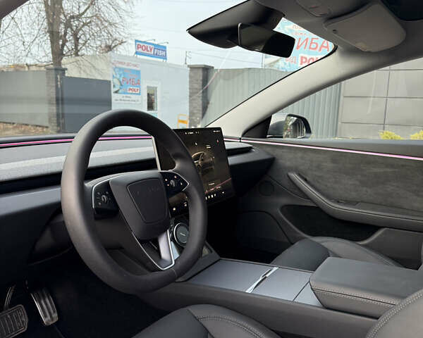 Серый Тесла Модель 3, объемом двигателя 0 л и пробегом 7 тыс. км за 32000 $, фото 26 на Automoto.ua