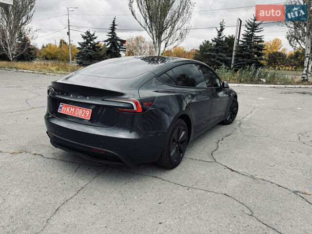 Тесла Модель 3 2024 в Днепре (Днепропетровске) на Automoto.ua Серый Тесла Модель 3, объемом двигателя 0 л и пробегом 6 тыс. км за 25600 $, фото 4 на Automoto.ua