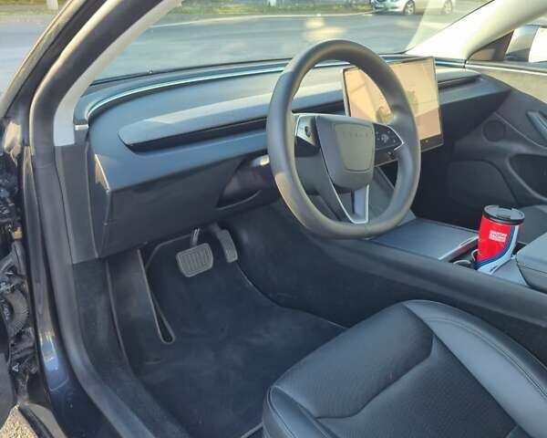 Тесла Модель 3 2024 у Одесі на Automoto.ua Сірий Тесла Модель 3, об'ємом двигуна 0 л та пробігом 27 тис. км за 32500 $, фото 10 на Automoto.ua