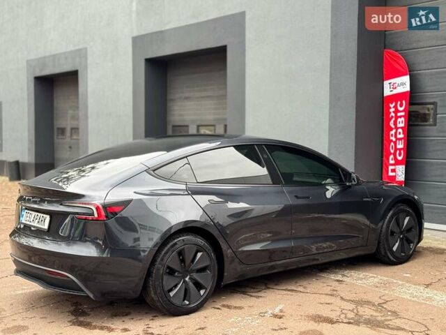 Серый Тесла Модель 3, объемом двигателя 0 л и пробегом 12 тыс. км за 31999 $, фото 9 на Automoto.ua