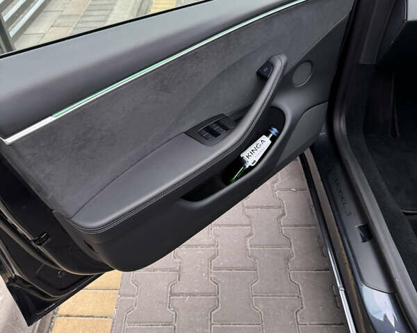 Серый Тесла Модель 3, объемом двигателя 0 л и пробегом 14 тыс. км за 35900 $, фото 17 на Automoto.ua