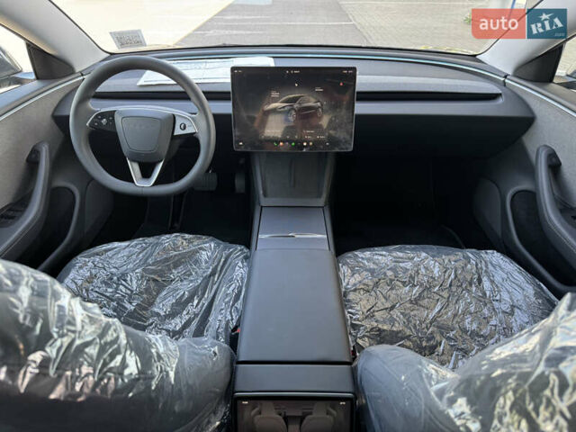 Серый Тесла Модель 3, объемом двигателя 0 л и пробегом 800 тыс. км за 25500 $, фото 10 на Automoto.ua