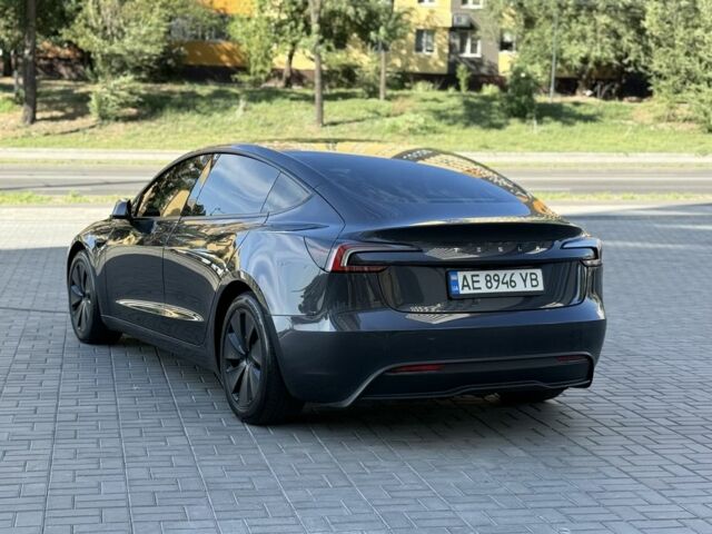 Серый Тесла Модель 3, объемом двигателя 0 л и пробегом 42 тыс. км за 24494 $, фото 8 на Automoto.ua