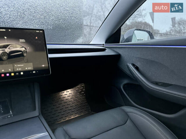 Сірий Тесла Модель 3, об'ємом двигуна 0 л та пробігом 7 тис. км за 28000 $, фото 14 на Automoto.ua