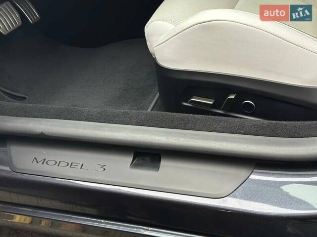 Тесла Модель 3 2024 в Киеве на Automoto.ua Серый Тесла Модель 3, объемом двигателя 0 л и пробегом 9 тыс. км за 42000 $, фото 11 на Automoto.ua