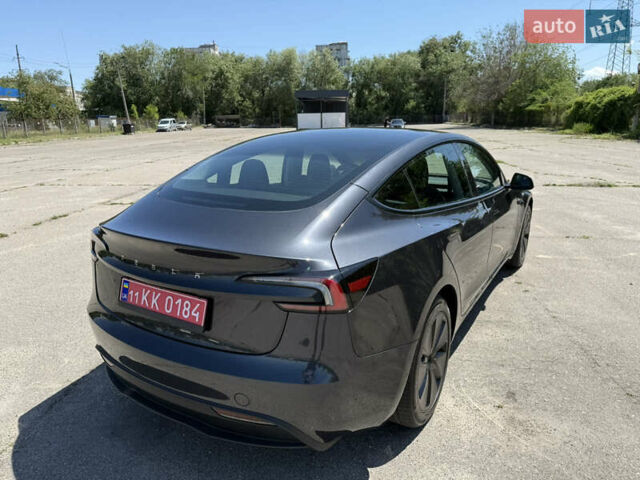 Серый Тесла Модель 3, объемом двигателя 0 л и пробегом 8 тыс. км за 25900 $, фото 4 на Automoto.ua