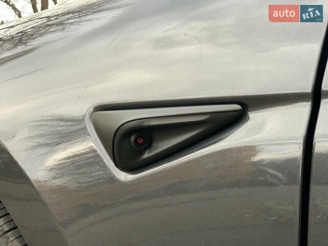 Серый Тесла Модель 3, объемом двигателя 0 л и пробегом 22 тыс. км за 32500 $, фото 56 на Automoto.ua