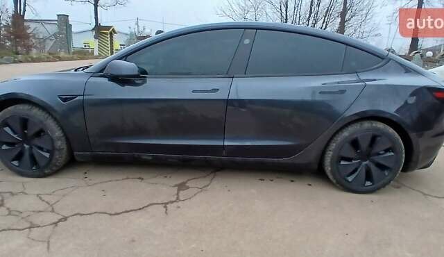 Серый Тесла Модель 3, объемом двигателя 0 л и пробегом 11 тыс. км за 26900 $, фото 6 на Automoto.ua