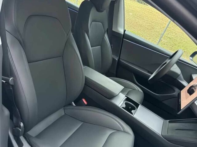 Серый Тесла Модель 3, объемом двигателя 0 л и пробегом 15 тыс. км за 16500 $, фото 8 на Automoto.ua