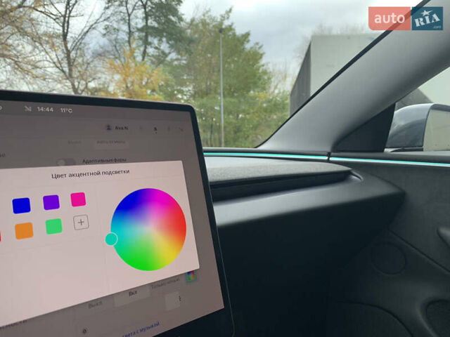 Серый Тесла Модель 3, объемом двигателя 0 л и пробегом 22 тыс. км за 32500 $, фото 20 на Automoto.ua