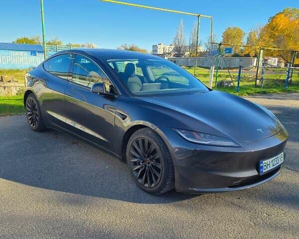 Тесла Модель 3 2024 у Одесі на Automoto.ua Сірий Тесла Модель 3, об'ємом двигуна 0 л та пробігом 27 тис. км за 32500 $, фото 1 на Automoto.ua