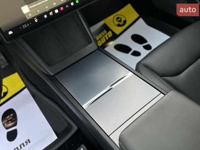 Серый Тесла Модель 3, объемом двигателя 0 л и пробегом 9 тыс. км за 33500 $, фото 17 на Automoto.ua