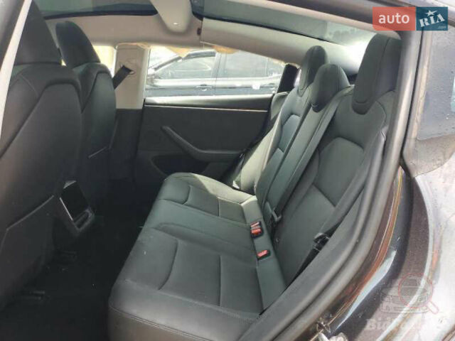 Сірий Тесла Модель 3, об'ємом двигуна 0 л та пробігом 28 тис. км за 21300 $, фото 7 на Automoto.ua