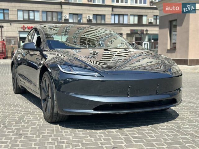 Серый Тесла Модель 3, объемом двигателя 0 л и пробегом 11 тыс. км за 24900 $, фото 7 на Automoto.ua