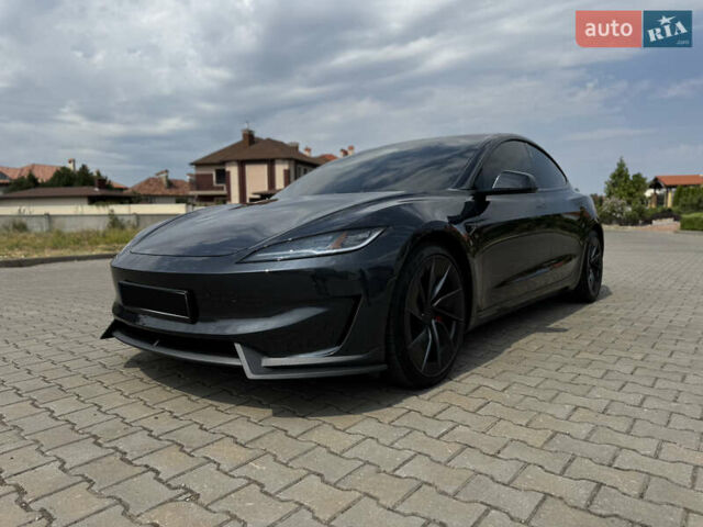 Серый Тесла Модель 3, объемом двигателя 0 л и пробегом 1 тыс. км за 43000 $, фото 1 на Automoto.ua