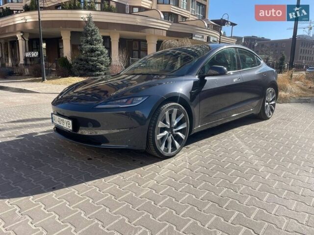 Серый Тесла Модель 3, объемом двигателя 0 л и пробегом 10 тыс. км за 26200 $, фото 3 на Automoto.ua