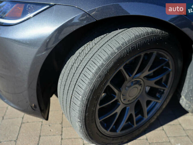 Серый Тесла Модель 3, объемом двигателя 0 л и пробегом 14 тыс. км за 31699 $, фото 3 на Automoto.ua