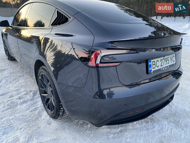 Сірий Тесла Модель 3, об'ємом двигуна 0 л та пробігом 35 тис. км за 26500 $, фото 15 на Automoto.ua