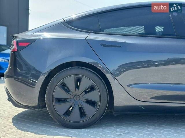 Серый Тесла Модель 3, объемом двигателя 0 л и пробегом 7 тыс. км за 28450 $, фото 13 на Automoto.ua