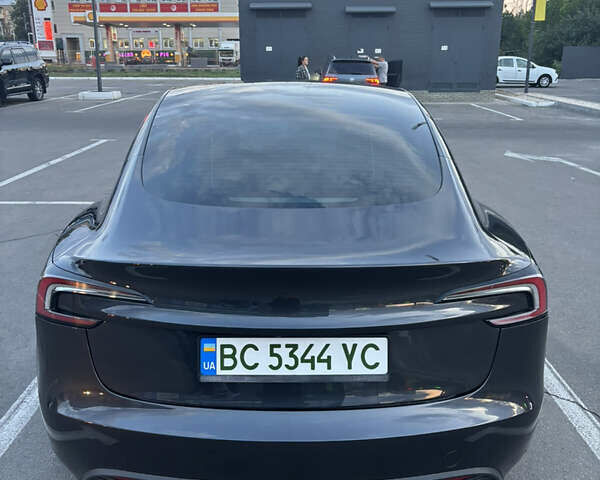 Серый Тесла Модель 3, объемом двигателя 0 л и пробегом 9 тыс. км за 28500 $, фото 5 на Automoto.ua