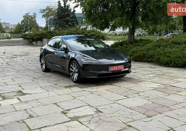 Серый Тесла Модель 3, объемом двигателя 0 л и пробегом 1 тыс. км за 27500 $, фото 12 на Automoto.ua