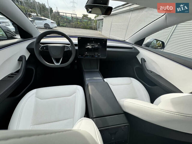 Серый Тесла Модель 3, объемом двигателя 0 л и пробегом 19 тыс. км за 32000 $, фото 17 на Automoto.ua