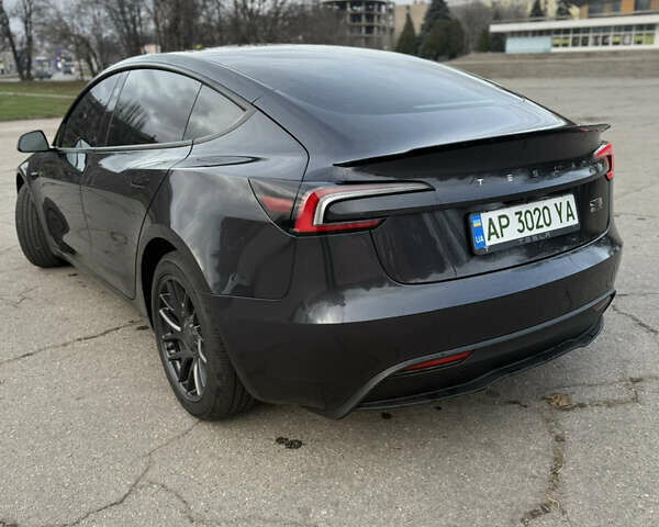 Серый Тесла Модель 3, объемом двигателя 0 л и пробегом 10 тыс. км за 26000 $, фото 1 на Automoto.ua