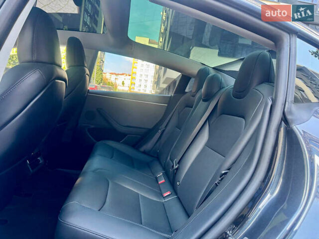 Сірий Тесла Модель 3, об'ємом двигуна 0 л та пробігом 5 тис. км за 29500 $, фото 67 на Automoto.ua