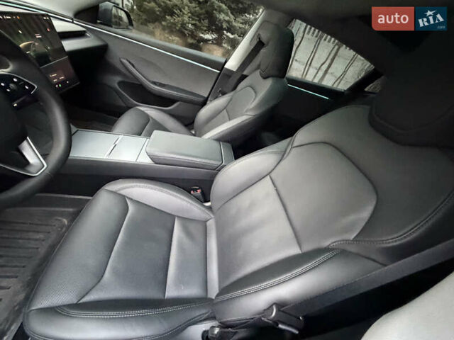 Серый Тесла Модель 3, объемом двигателя 0 л и пробегом 11 тыс. км за 26000 $, фото 18 на Automoto.ua