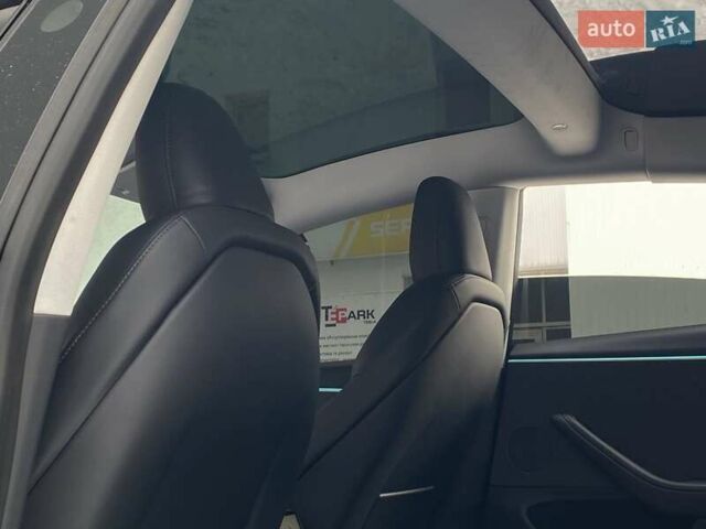 Сірий Тесла Модель 3, об'ємом двигуна 0 л та пробігом 8 тис. км за 28500 $, фото 15 на Automoto.ua