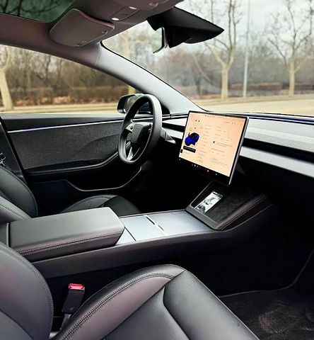 Серый Тесла Модель 3, объемом двигателя 0.28 л и пробегом 58 тыс. км за 26000 $, фото 8 на Automoto.ua