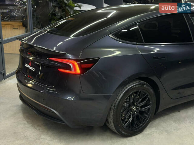 Серый Тесла Модель 3, объемом двигателя 0 л и пробегом 41 тыс. км за 25500 $, фото 15 на Automoto.ua