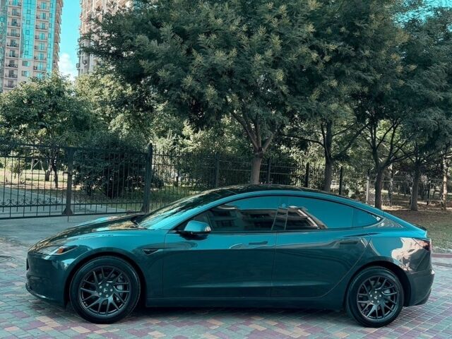 Сірий Тесла Модель 3, об'ємом двигуна 0 л та пробігом 27 тис. км за 32000 $, фото 4 на Automoto.ua