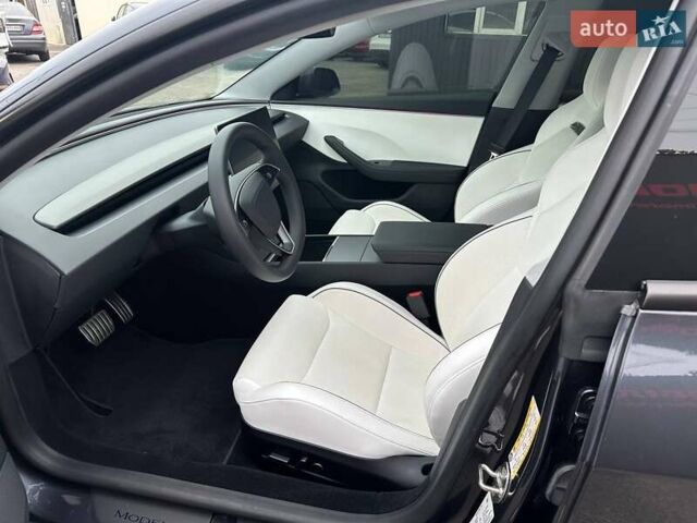 Тесла Модель 3 2024 в Киеве на Automoto.ua Серый Тесла Модель 3, объемом двигателя 0 л и пробегом 9 тыс. км за 42000 $, фото 12 на Automoto.ua