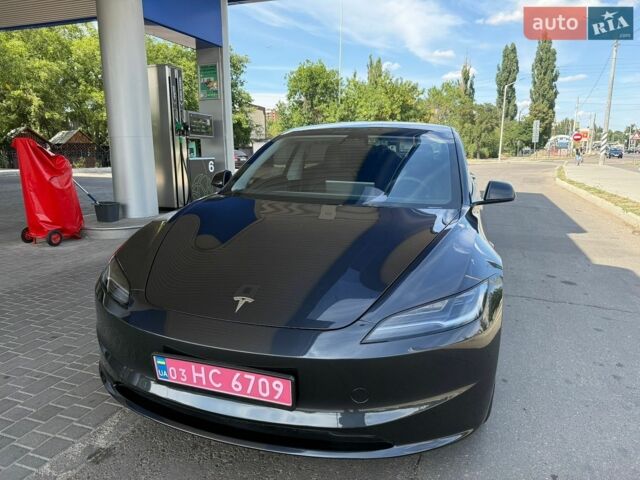 Серый Тесла Модель 3, объемом двигателя 0 л и пробегом 30 тыс. км за 25500 $, фото 9 на Automoto.ua