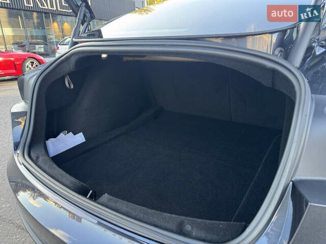 Серый Тесла Модель 3, объемом двигателя 0 л и пробегом 40 тыс. км за 28500 $, фото 21 на Automoto.ua