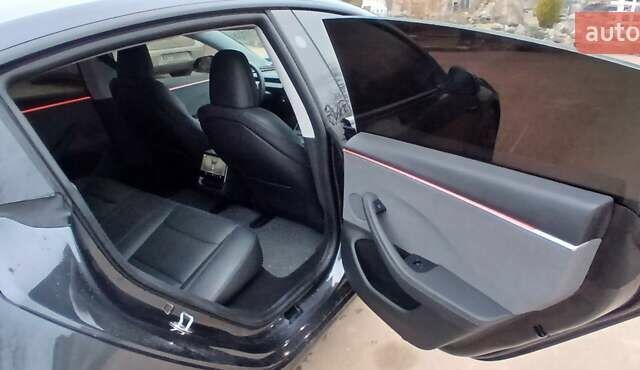 Серый Тесла Модель 3, объемом двигателя 0 л и пробегом 11 тыс. км за 26900 $, фото 11 на Automoto.ua