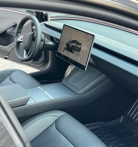 Серый Тесла Модель 3, объемом двигателя 0 л и пробегом 2 тыс. км за 26500 $, фото 23 на Automoto.ua