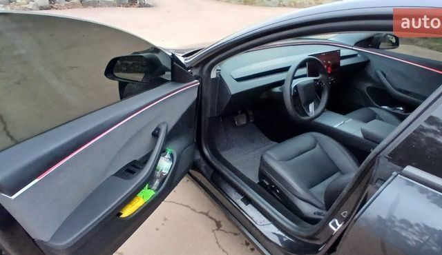 Сірий Тесла Модель 3, об'ємом двигуна 0 л та пробігом 12 тис. км за 25700 $, фото 9 на Automoto.ua
