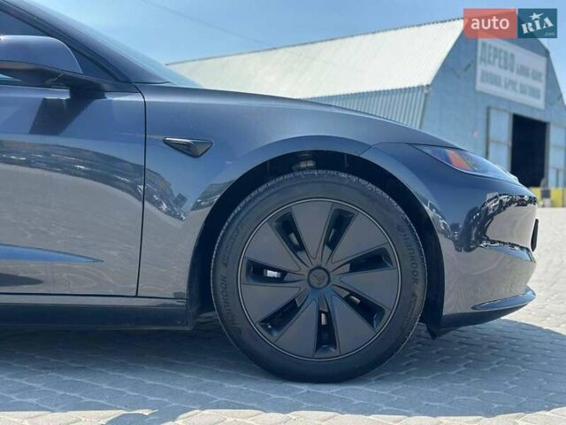 Серый Тесла Модель 3, объемом двигателя 0 л и пробегом 7 тыс. км за 28450 $, фото 14 на Automoto.ua
