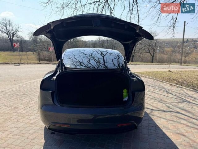 Серый Тесла Модель 3, объемом двигателя 0 л и пробегом 34 тыс. км за 29999 $, фото 10 на Automoto.ua