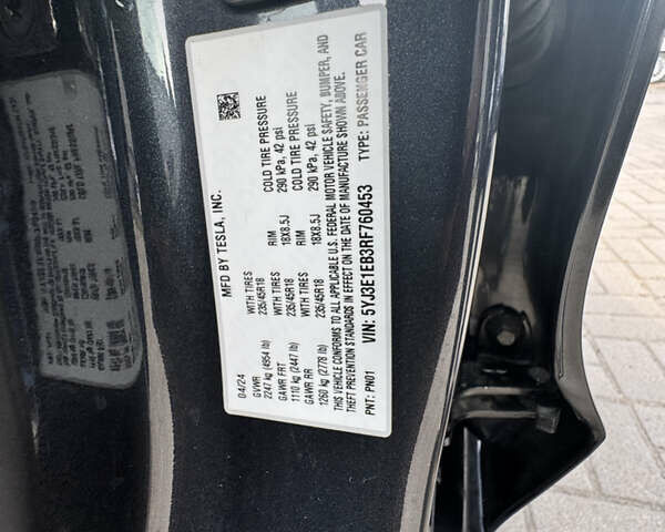 Серый Тесла Модель 3, объемом двигателя 0 л и пробегом 23 тыс. км за 29500 $, фото 19 на Automoto.ua