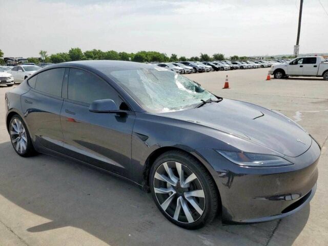 Сірий Тесла Модель 3, об'ємом двигуна 0 л та пробігом 11 тис. км за 13000 $, фото 3 на Automoto.ua