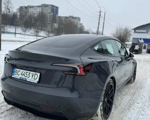 Серый Тесла Модель 3, объемом двигателя 0 л и пробегом 29 тыс. км за 34500 $, фото 6 на Automoto.ua