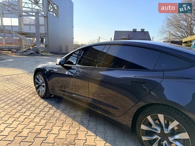 Серый Тесла Модель 3, объемом двигателя 0 л и пробегом 40 тыс. км за 27200 $, фото 39 на Automoto.ua