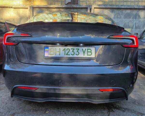 Тесла Модель 3 2024 у Одесі на Automoto.ua Сірий Тесла Модель 3, об'ємом двигуна 0 л та пробігом 27 тис. км за 32500 $, фото 6 на Automoto.ua